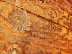 Ткань золотые лотосы и ваджры, оранжевый фон 150х100 см